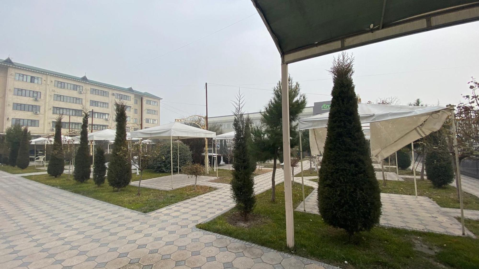 Diyor Hotel Marghilon Exterior foto
